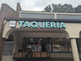 Taqueria El Gallo outside