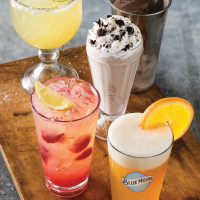 Red Robin Gourmet Burgers And Brews food