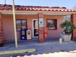El Sol Mexican Restaurant outside
