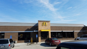 Mcdonald's outside