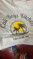 Cali Boyz Kitchen inside