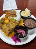 Bow's Taste Of Belize food