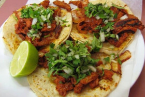 Tacos La Jarocha inside
