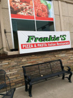 Frenkie's Pasta Pizza outside