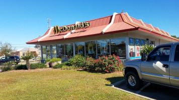 Mcdonald's outside