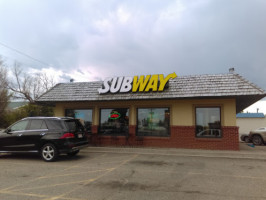 Subway Restaurants outside