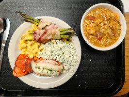 2nd Bct Dining Facility food
