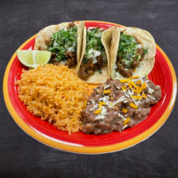 Taqueria De La Rosa food