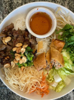 Pho Le Vietnamese Cuisine food