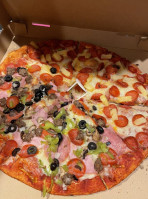 Donatello's Pizza food