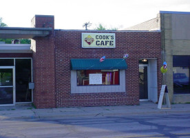 Cook's Cafe outside