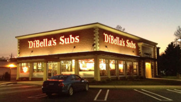 Dibella's Subs outside