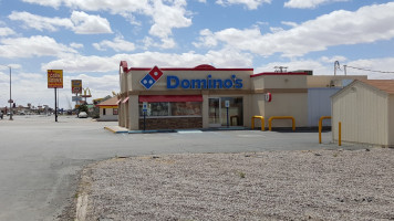 Domino's Pizza outside