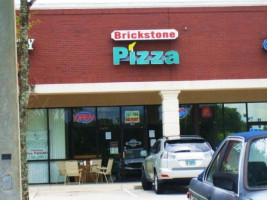 Brickstone Pizza outside