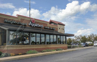 Applebee's outside