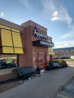 Applebee's outside