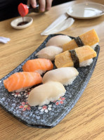 Sakari Sushi inside