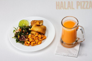 Yum Yum Halal Food food