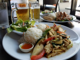Street Side Thai Kitchen food