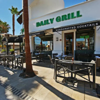 Daily Grill Palm Desert food