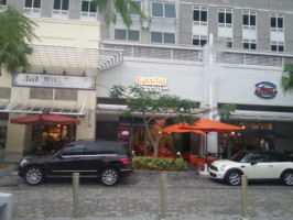 Giraldas Brazilian Grill Midtown outside
