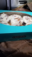 Cinnabon outside