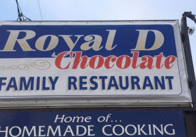 Royal D’chocolate food