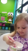 Sweetfrog Premium Frozen Yogurt Sevierville outside