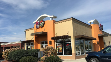 Taco Bell outside