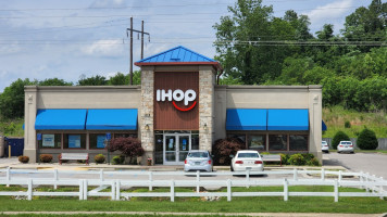 Ihop outside