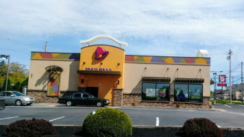 Taco Bell outside