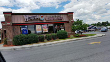 Wendy's outside