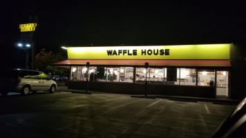 Waffle House outside