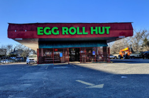 Eggroll Hut outside
