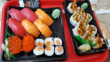 Snowfox Sushi food