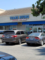 Thanh Huong Sandwiches Corporation outside