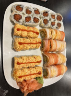 Sushi Thaime food
