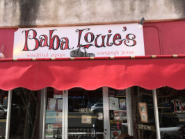 Baba Louie's Sourdough Pizza outside