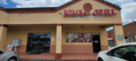 Bombay Grill Gyro outside