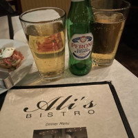 Ali's Bistro food