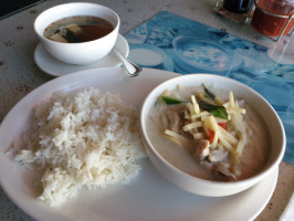 Eden Thai Cuisine food