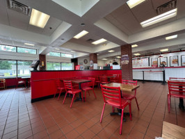 Firehouse Subs Troy inside