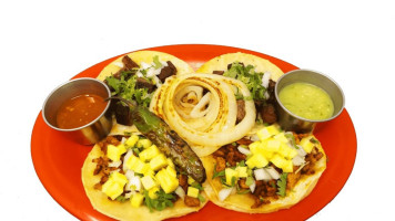 Tacos El Encanto food