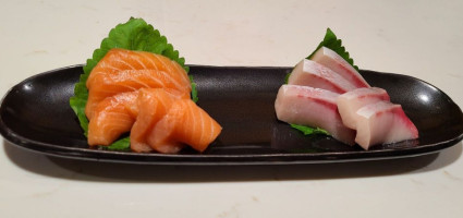 Sushi Nakano food