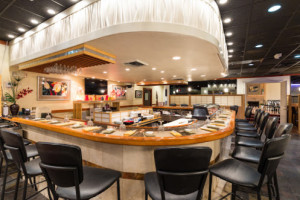 Fujiyama Steak And Seafood House inside
