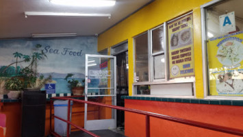 Las Brasas Taco Shop inside
