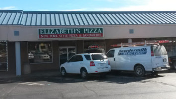 Elizabeth's Pizza outside