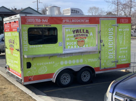 Yalla Kosher Food Truck outside