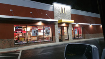 Mcdonald's outside