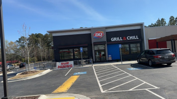 Dairy Queen Grill Chill outside